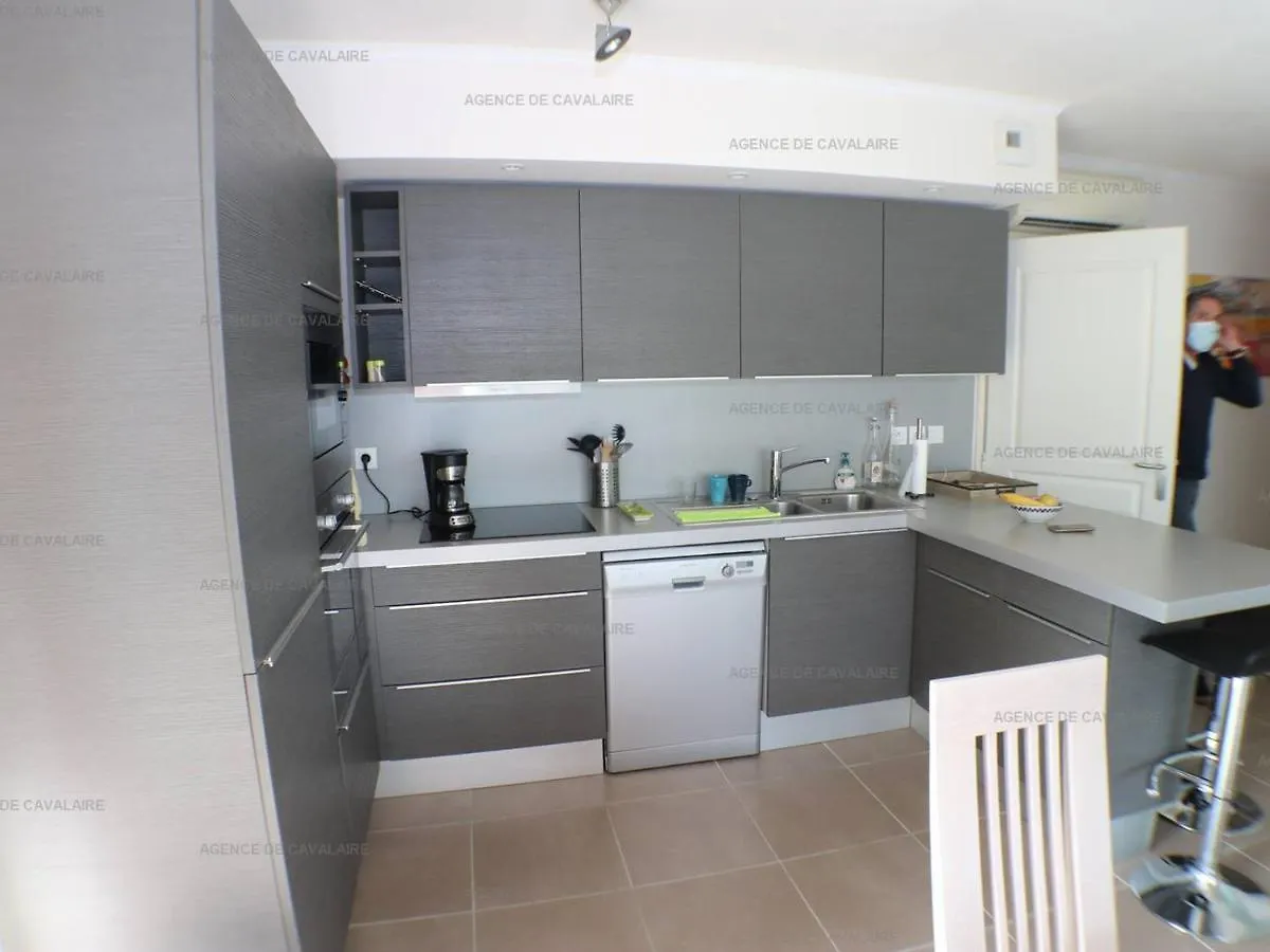 Bel Appartement T3 Avec Terrasse A Cavalaire-Sur-Mer - Fr-1-100-270